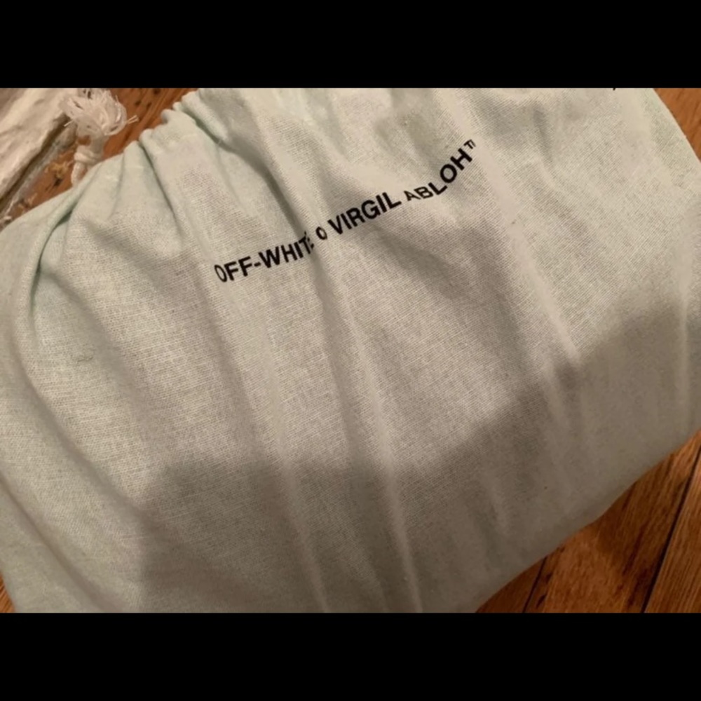 Black off white bag - Picture 2 of 9